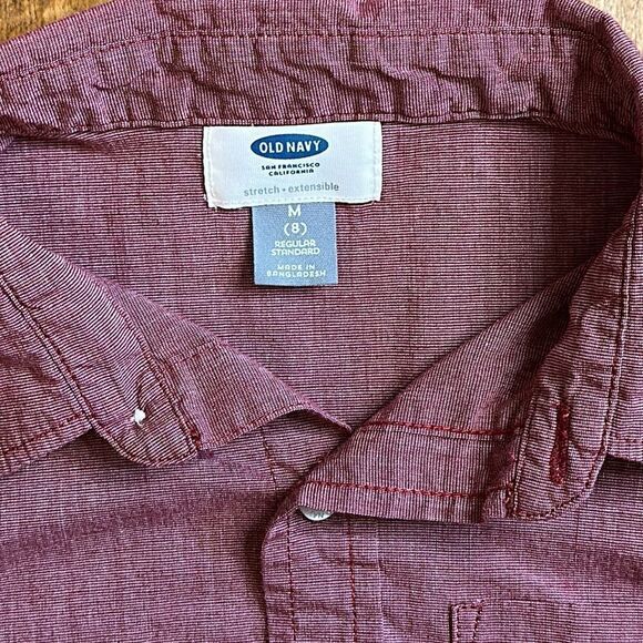 Boys size 8 Medium Old Navy Button down long sleeve Shirt red festive Christmas - Picture 2 of 3